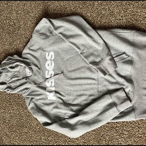 Womens xl Herat kisses sweatshirt
